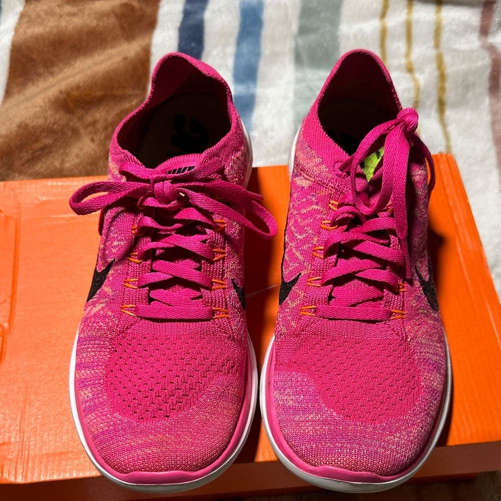 Nike Women’s Hot Pink Knit Running Sneakers